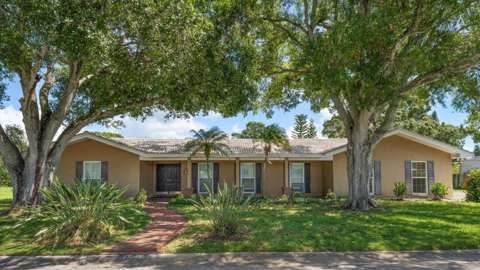 1641 Sherbrook Road, pool for sale in Clearwater
