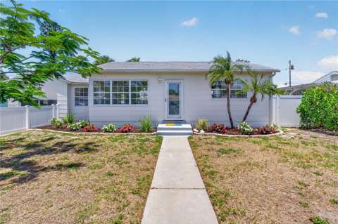 260 42Nd Avenue, $300k–$500k for sale in St. Pete Beach