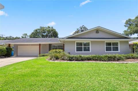 2130 Deloraine Trail, pool for sale in Maitland