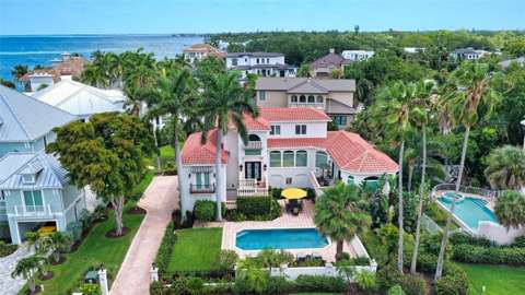 1023 Tocobaga Lane, gated community for sale in Sarasota