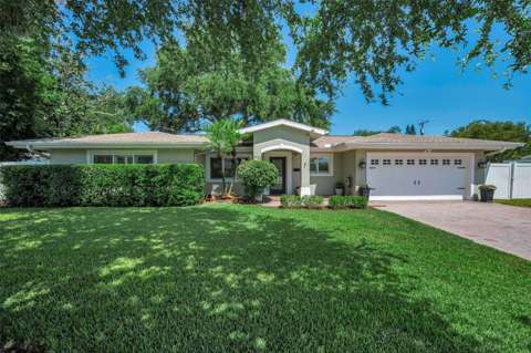1732 Golf View Drive, golf community for sale in Belleair