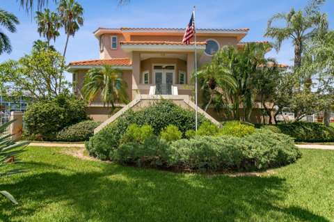 205 6Th Street, waterfront for sale in Tierra Verde