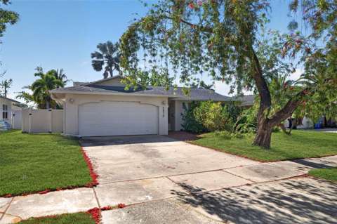 5810 Venetian Boulevard, home for sale in St. Petersburg 33703