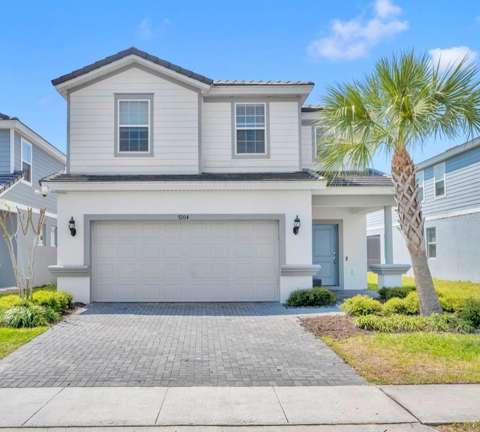7204 Oakmoss Loop, home for sale on Oakmoss Loop
