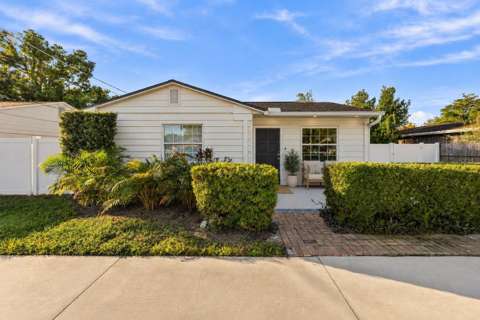 3606 W Bay To Bay Boulevard, home for sale in Tampa 33629