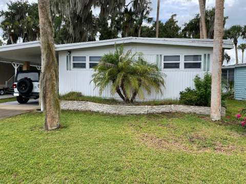 112 Palm Drive #B, waterfront for sale in Eustis