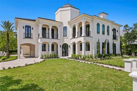 3907 Bayshore Boulevard, luxury home for sale in Tampa