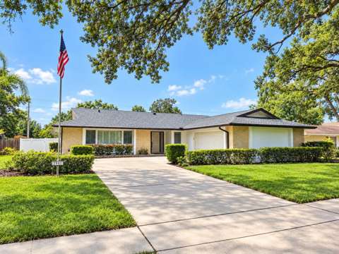 2942 Clubhouse Drive, home for sale in Clearwater 33761