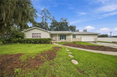 1413 SE 36Th Avenue, home for sale in Ocala 34471