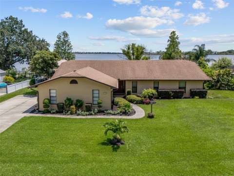 926 Van Drive, golf community for sale in Auburndale