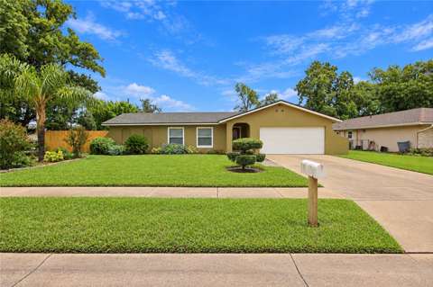313 Robin Hill Drive, pool for sale in Altamonte Springs