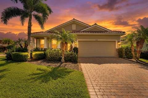 2807 Oriole Drive, home for sale on Oriole Drive