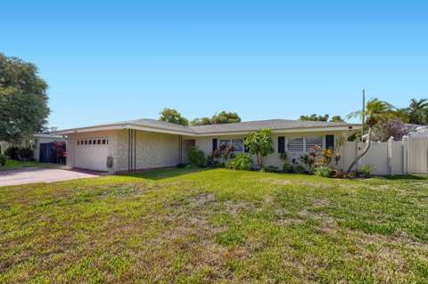 13931 Dominica Drive, home for sale in Seminole 33776