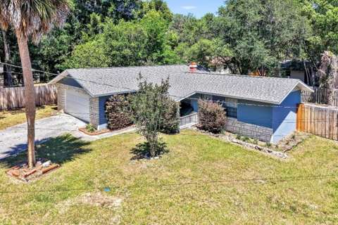 1709 NE 28Th Place, home for sale on NE 28Th Place