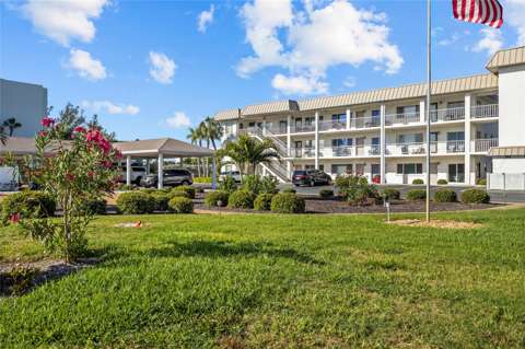 3330 Gulf Of Mexico Drive #107D, pool for sale in Longboat Key