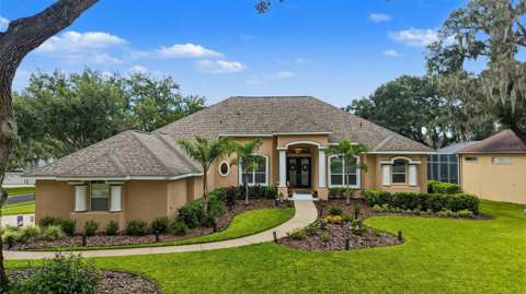 5109 Sylvan Oaks Drive, 4-bedroom for sale in Valrico