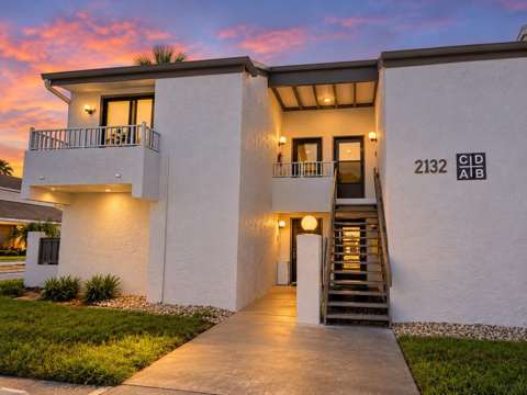 2132 Lakewood Club Drive #8B, home for sale in St. Petersburg 33712