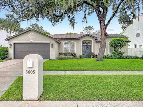 3605 Elk Ridge Lane, home for sale in Valrico 33596