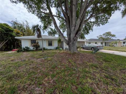 7167 Columbia Circle, pool for sale in Fort Myers