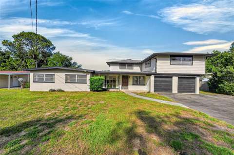710 Twin Oaks Lane, waterfront for sale in Eustis