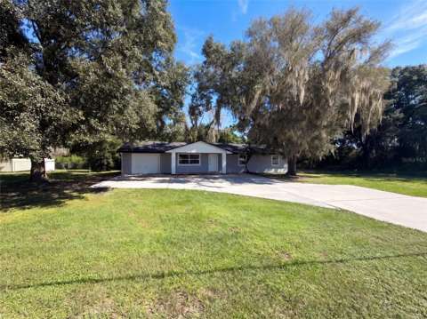 425 W Daughtery Road, home for sale in Lakeland 33809