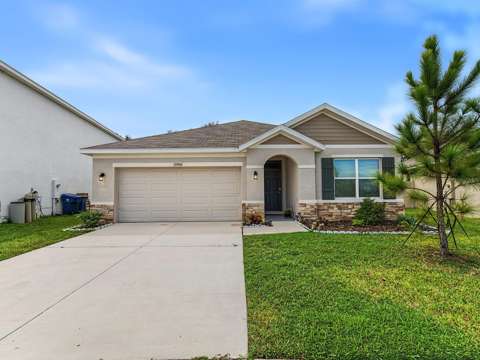 10668 Quail Grove Way, $300k–$500k for sale in San Antonio