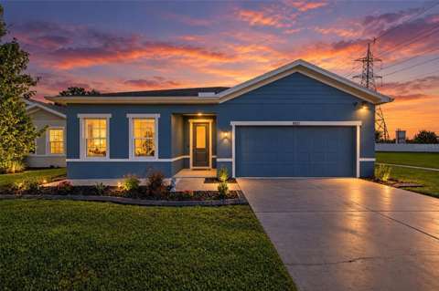 8891 Prairie Creek Drive, pool for sale in New Port Richey