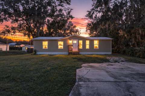 2412 Island Oaks, home for sale in Lakeland 33805