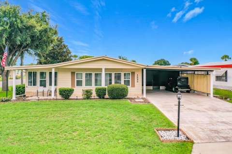 1690 Nassau Circle, golf community for sale in Tavares