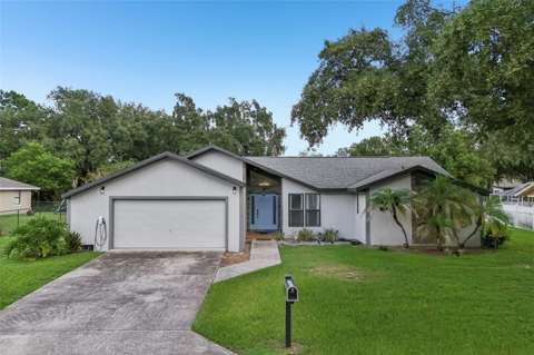 117 Homewood Drive, $300k–$500k for sale in Winter Haven