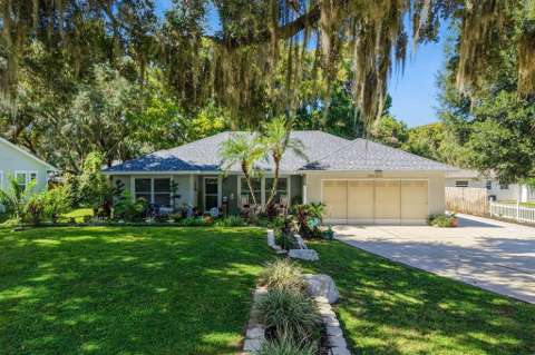 30749 Glenn Drive, home for sale in Tavares 32778
