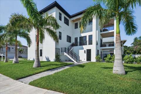 116 Wimbledon Court, home for sale in Redington Shores 33708