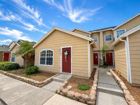 121 Washington Palm Loop, home for sale on Washington Palm Loop