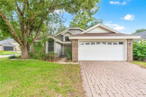 2141 Wekiwa Oaks Drive, home for sale in Apopka 32703