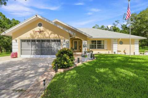 6 Dusty Miller Court, home for sale in Homosassa 34446