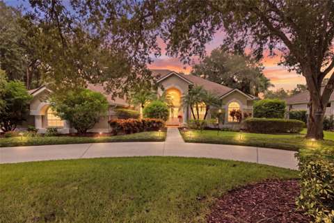 16308 Moradas De Avila, home for sale in Tampa 33613