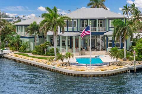 522 Bayview Drive, 4-bedroom for sale in Holmes Beach