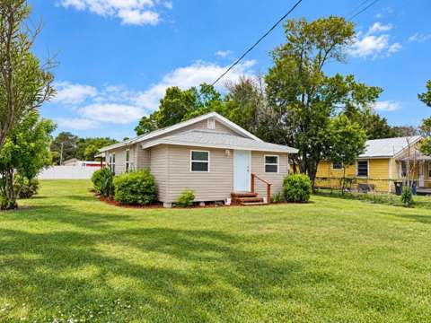 620 Oak Street, starter home for sale in Auburndale
