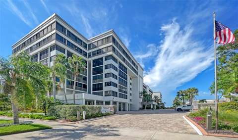 1102 Benjamin Franklin Drive #810, waterfront for sale in Sarasota
