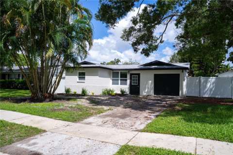 9111 109Th Avenue, home for sale in Seminole 33777