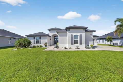 5218 Lake Venice Drive, home for sale in Wimauma 33598
