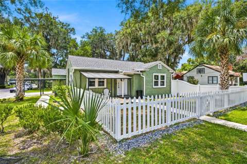 742 SE 12Th Street, home for sale on SE 12Th Street