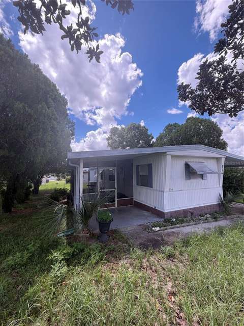 816 Beechwood Avenue, golf community for sale in Lady Lake