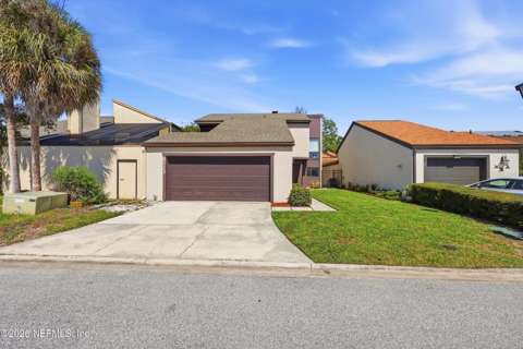 9213 Inverrary Court, $300k–$500k for sale in Jacksonville