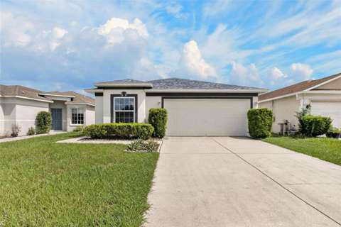 535 Scarlet Maple Court, starter home for sale in Plant City