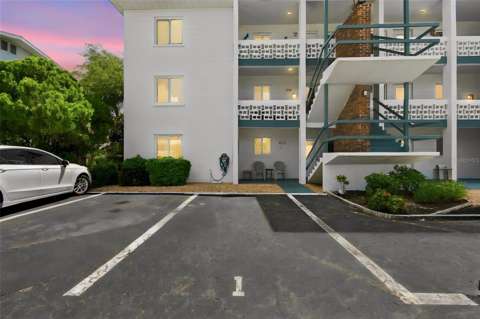 5913 17Th Street #1, home for sale in Bradenton 34207