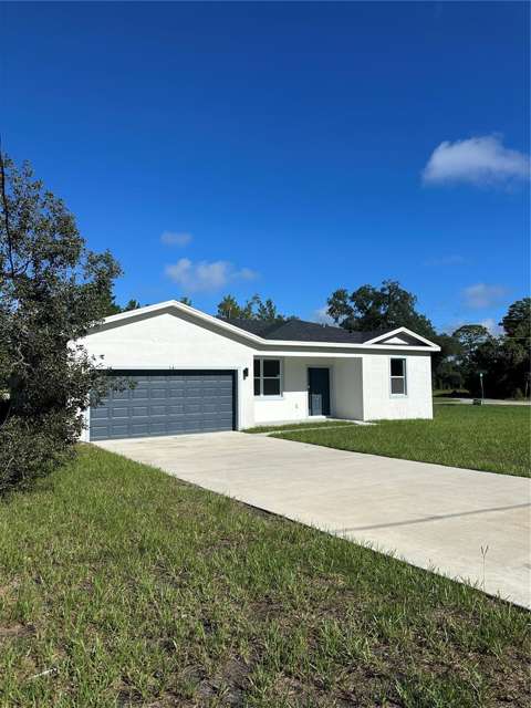 14 Fisher Court, home for sale in Ocklawaha 32179