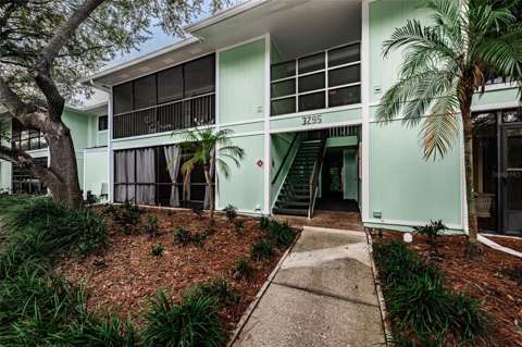 3295 Fox Chase Circle #107, gated community for sale in Palm Harbor