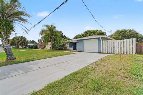 10525 Oleander Drive, pool for sale in Port Richey