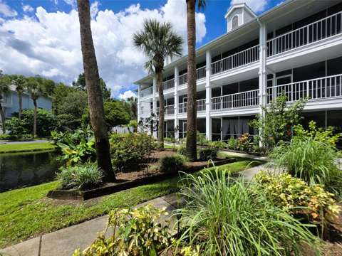 2164 Vista Del Sol Condo #505, golf community for sale in Lutz
